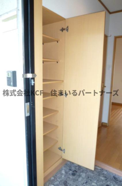 サリナスの玄関|きれいな玄関です