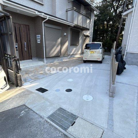 京田辺市薪里ノ内の駐車場