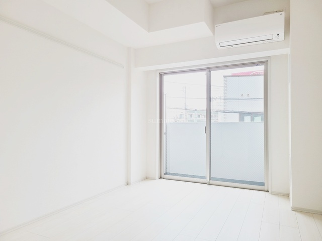 ＶＡＬＥＳＩＡ東十条ＣＩＴＹの居間・リビング|8帖の居室です☆