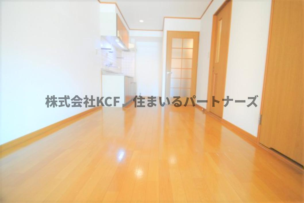 パークサイド小島の居間・リビング|こちらの居間で趣味の時間をお楽しみください