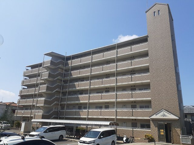 アフロディ布市の外観