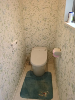 【トイレ】 | 東金市菱沼　中古戸建 | 落ち着いた色調のトイレです