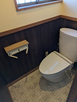 【トイレ】 | 山武市松ケ谷ロ　平屋中古戸建 | 落ち着いた色調のトイレです