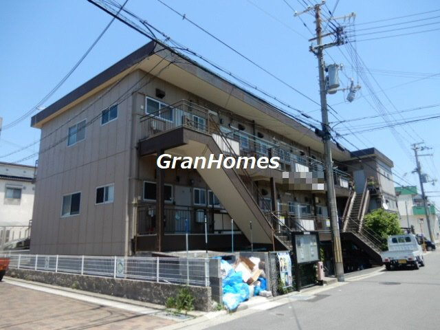 吉川マンションの外観