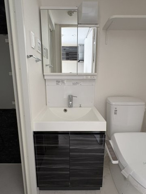 【独立洗面台】 | Ｓ－ＲＥＳＩＤＥＮＣＥ妙蓮寺 | 別のお部屋の参考写真です