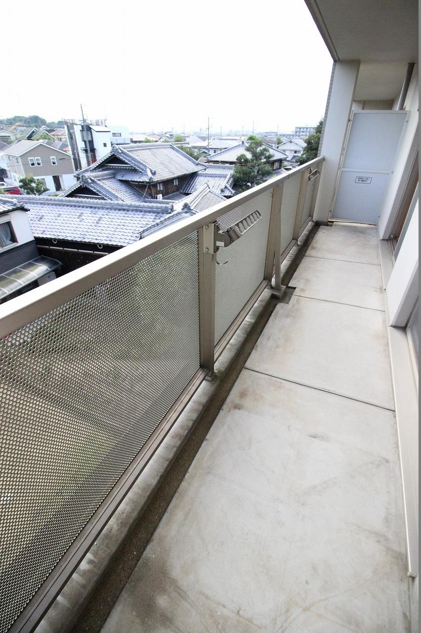 ル・グランのバルコニー|※お部屋により仕様が異なる場合があります。