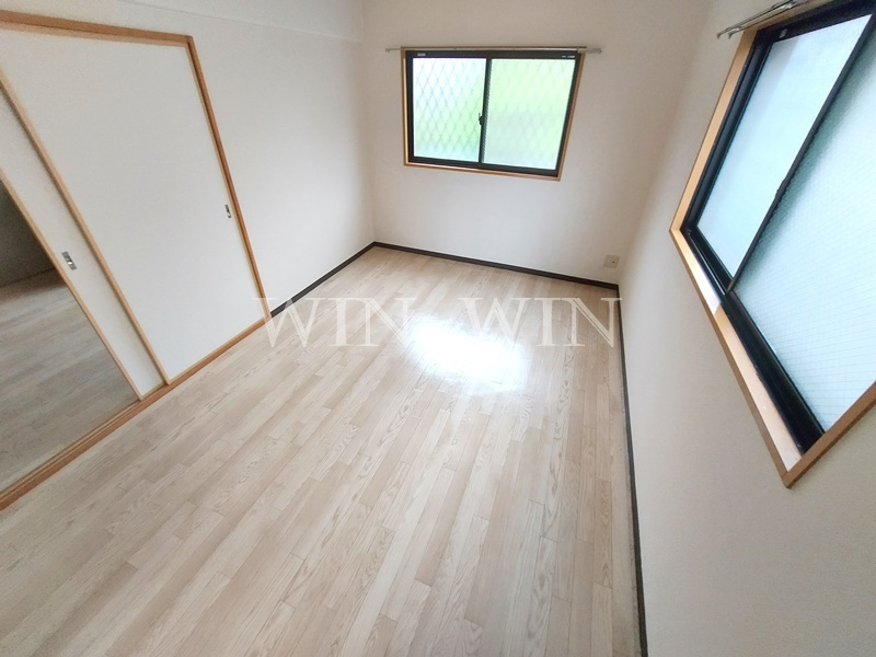 ハイツスズコマの寝室|イメージ（同建物内別部屋の写真です）