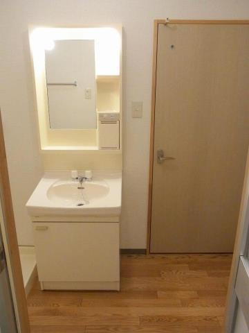 ハイツスズコマの独立洗面台