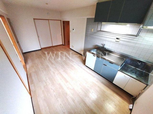 ハイツスズコマの居間・リビング|イメージ（同建物内別部屋の写真です）