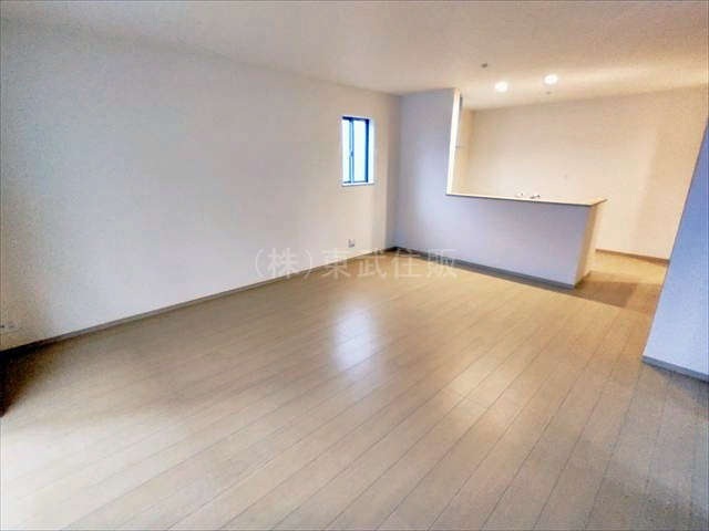 【ダイニング】 | ふじみ野市亀久保３丁目　全５棟　D号棟 | 食卓を囲むダイニング