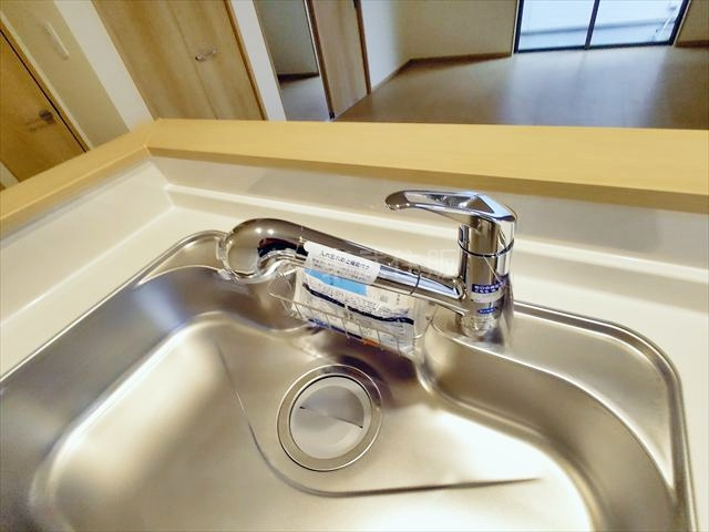 【キッチン】 | ふじみ野市亀久保３丁目　全５棟　D号棟 | 使いやすいシステムキッチンです