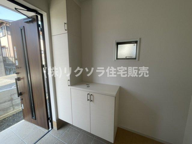 成田東町　新築一戸建ての収納|シューズボックス
■物件内覧・資金計画相談・住宅ローン相談、リフォーム相談、お問合せ受付中■
※当日・翌日のご内覧、ご相談はお電話でのお問合せがスムーズです！