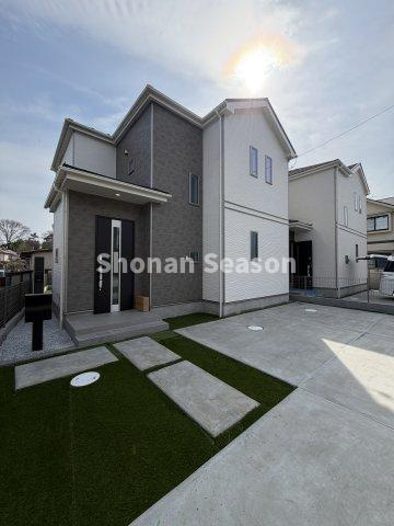 【外観】 | 建物堂々完成しております！当社にて現地販売会開催中のため、ご内見スムーズです♪