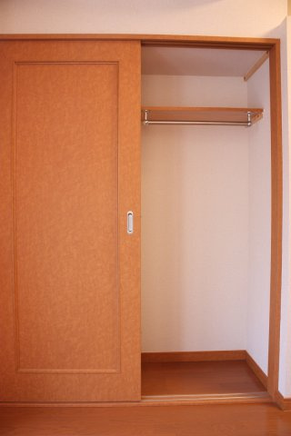 レオパレス学園町ハイツの収納|別部屋参考写真のため、現況優先します。