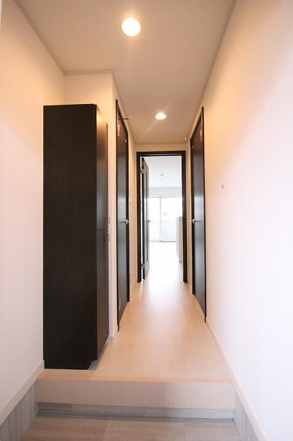 シエスタコートの玄関|※お部屋により仕様が異なる場合があります。