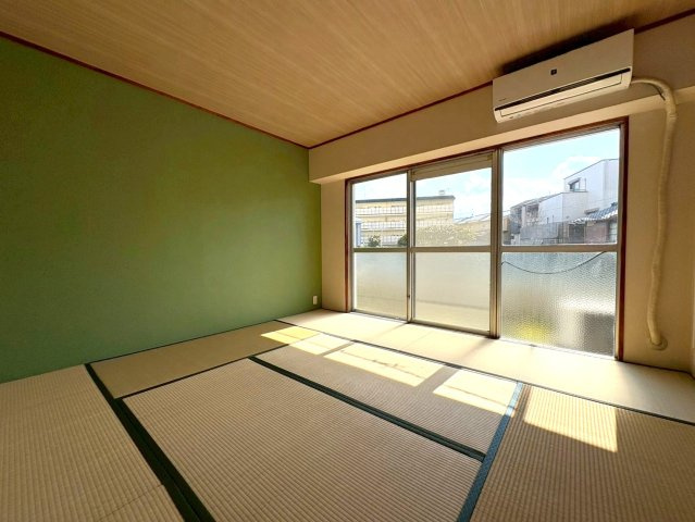 ◆リフォーム済み◆角住戸◆南西向き専用庭付き◆広々４LDK◆桂川ハイツ４号館の和室|和室