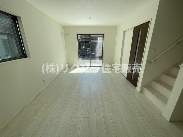 高柳5丁目　新築一戸建てのダイニング|LDK14.7帖
■物件内覧・資金計画相談・住宅ローン相談、リフォーム相談、お問合せ受付中■
※当日・翌日のご内覧、ご相談はお電話でのお問合せがスムーズです！