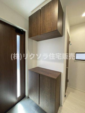 高柳5丁目　新築一戸建ての収納|玄関収納
■物件内覧・資金計画相談・住宅ローン相談、リフォーム相談、お問合せ受付中■
※当日・翌日のご内覧、ご相談はお電話でのお問合せがスムーズです！