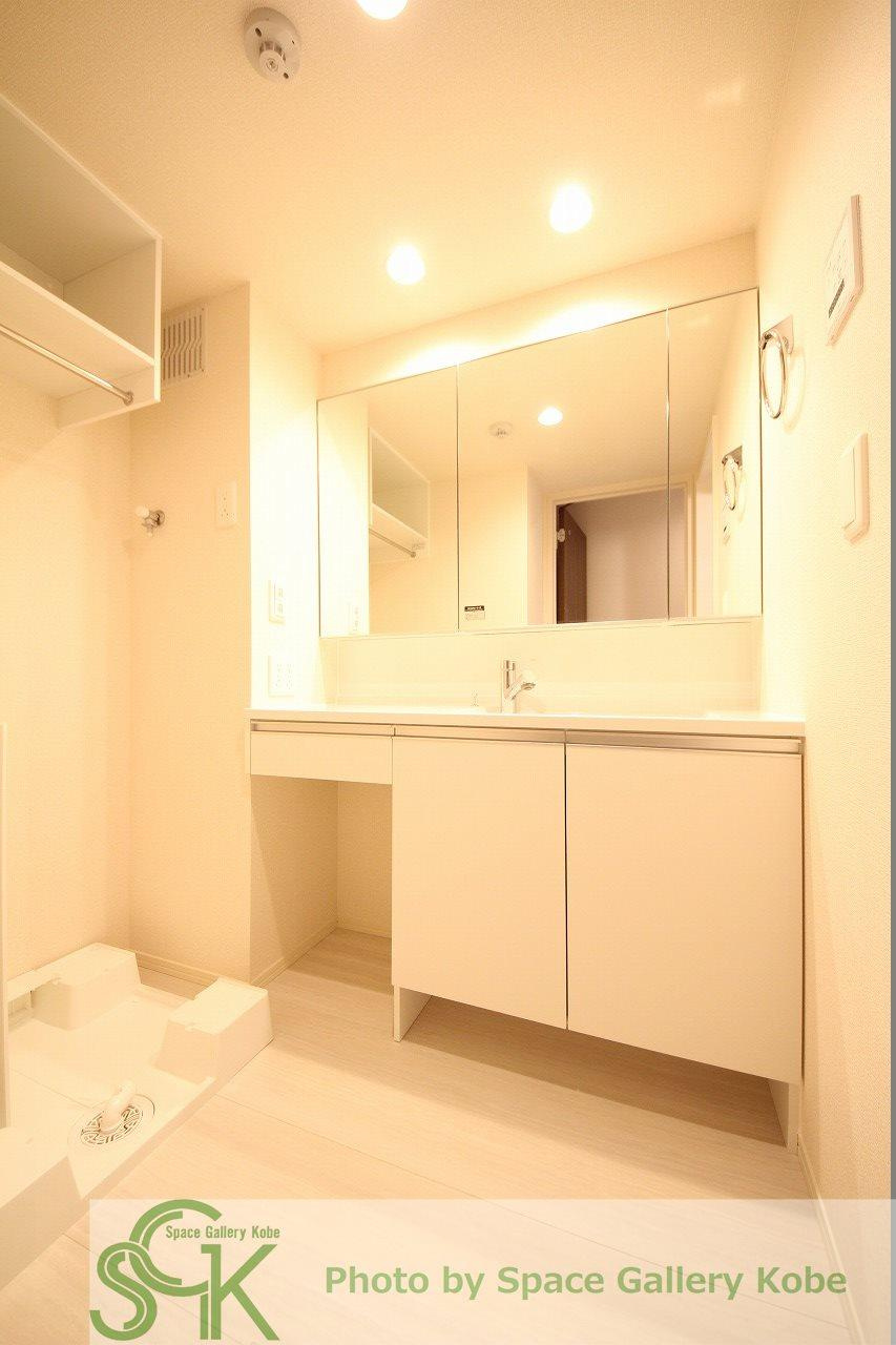 モアレ　オークラの洗面所|※お部屋により仕様が異なる場合があります。
