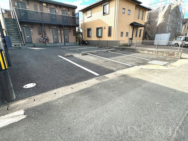レトア豊清の駐車場