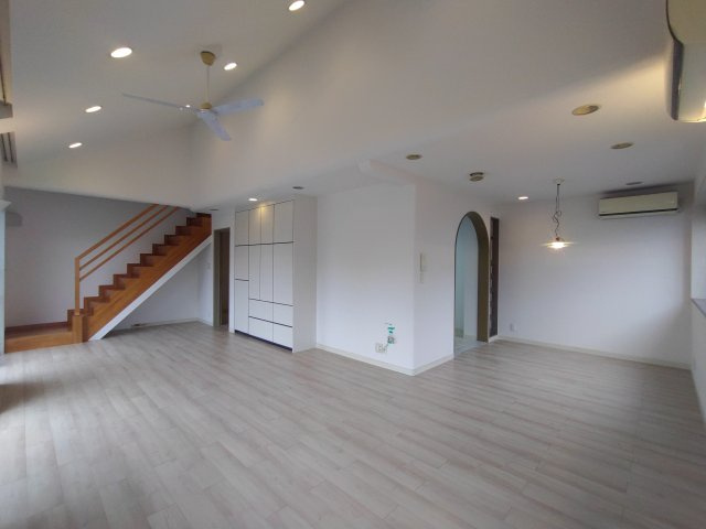 野田様貸家の居間・リビング