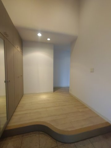 野田様貸家の玄関