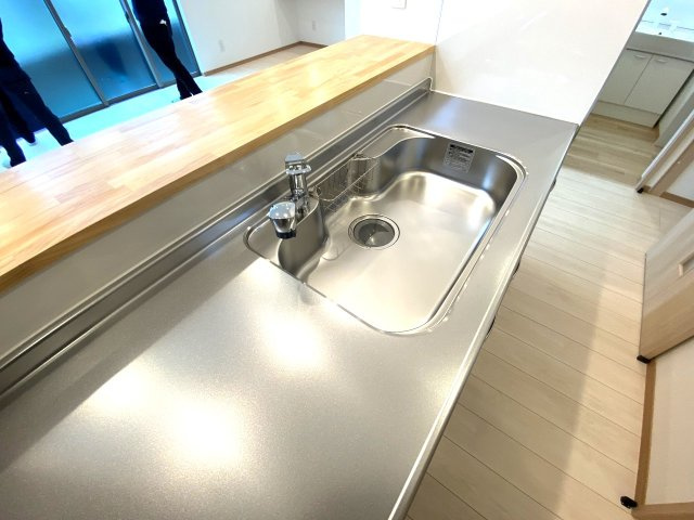 見附市葛巻2丁目戸建のキッチン