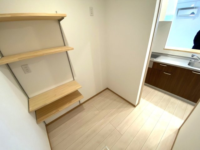 見附市葛巻2丁目戸建の収納