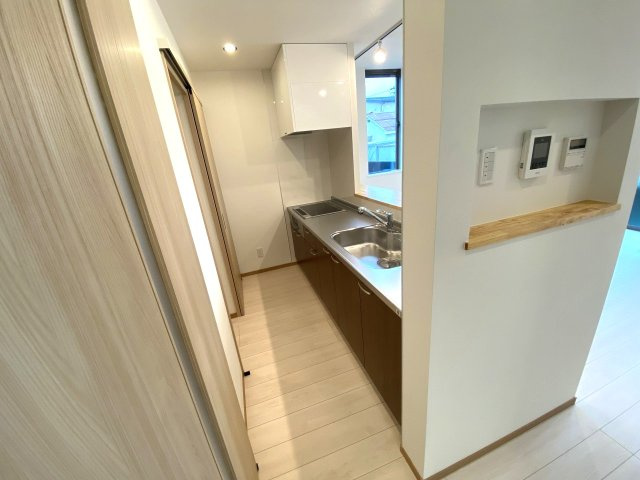 見附市葛巻2丁目戸建のキッチン