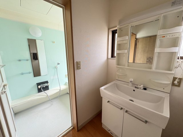 【内装】 | かすみがうら市下稲吉　広々とした庭付き3LK