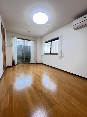 大阪市城東区鴫野西１丁目の賃貸マンションの居間・リビング