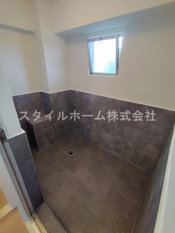 sarasota　ROWAの浴室