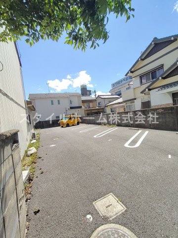 sarasota　ROWAの駐車場