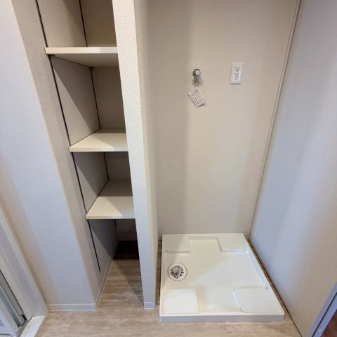 ☆選べる家具プレゼント☆ポレスター松山フォレストシティのランドリースペース