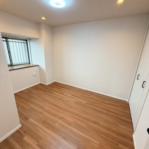 ☆選べる家具プレゼント☆ポレスター松山フォレストシティの洋室