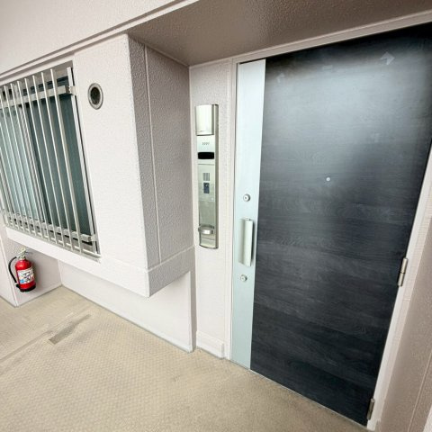 ☆選べる家具プレゼント☆ポレスター松山フォレストシティの玄関