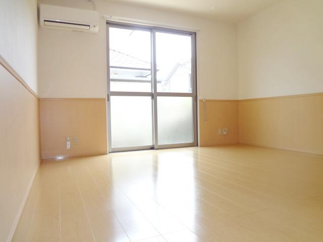 ブリエ　B棟の居間・リビング|ゆったりとした居間です