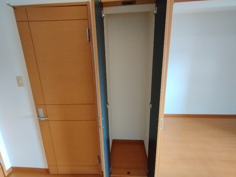 アネックス若松の収納