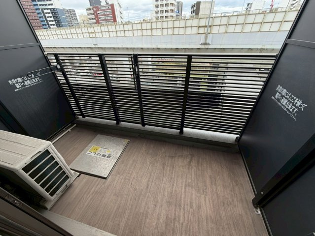 プレサンスOSAKA DOMECITYビーツのバルコニー