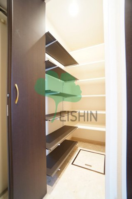 【玄関】 | RENACE FOREST HAKATA(ルネスフォレストハカタ) | 下駄箱もしっかりついてます！