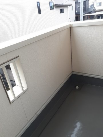 【バルコニー】