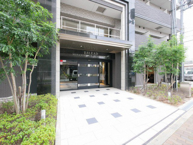 エスリード南堀江レジデンスのエントランス