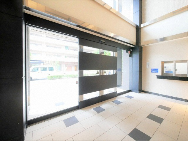 エスリード南堀江レジデンスのロビー