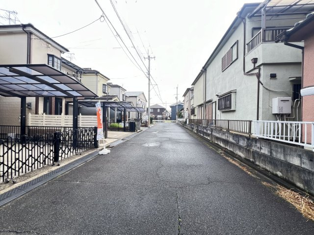 桜井市西之宮　の前面道路含む現地写真