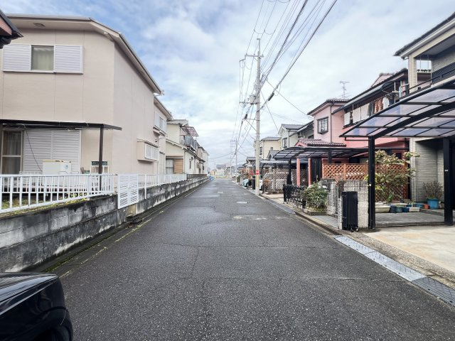 桜井市西之宮　の前面道路含む現地写真
