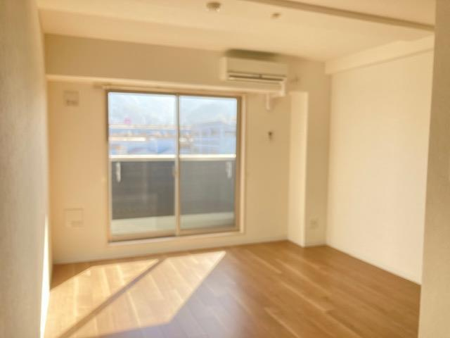 JJリバーサイド三条の居間・リビング