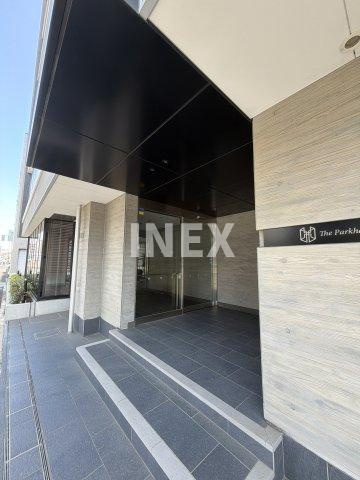 横浜市西区中央２丁目の賃貸マンションのエントランス