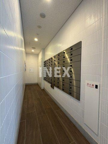 横浜市西区中央２丁目の賃貸マンションのロビー