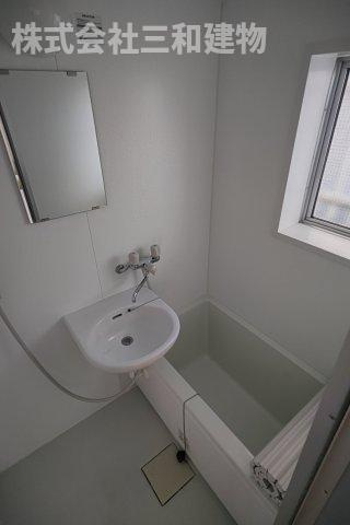 大里マンションの浴室