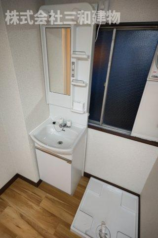 大里マンションの洗面所